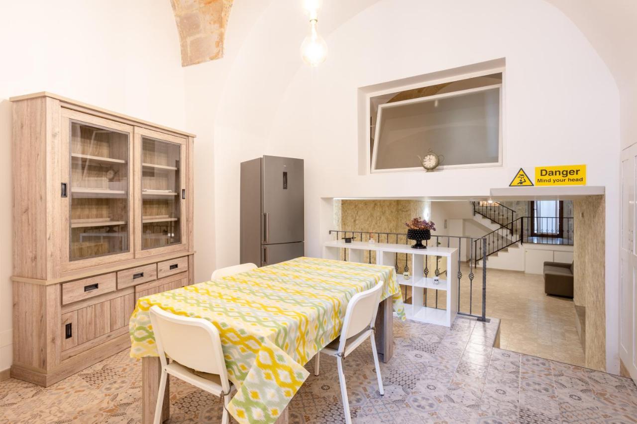 Convivo Apartment Palazzo Galateo Lecce Esterno foto
