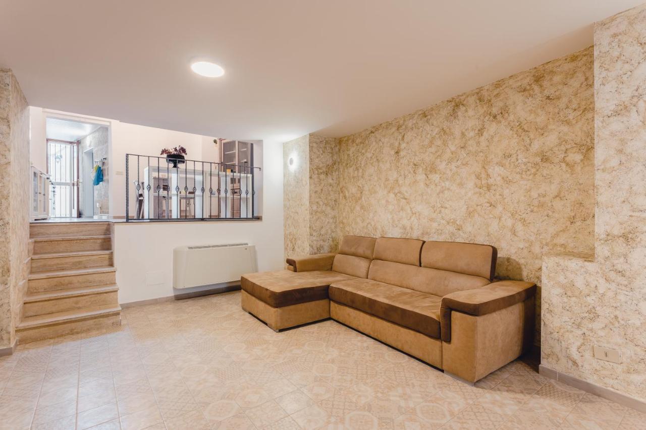 Convivo Apartment Palazzo Galateo Lecce Esterno foto
