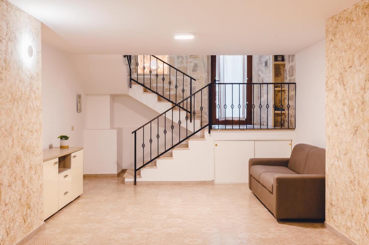 Convivo Apartment Palazzo Galateo Lecce Esterno foto