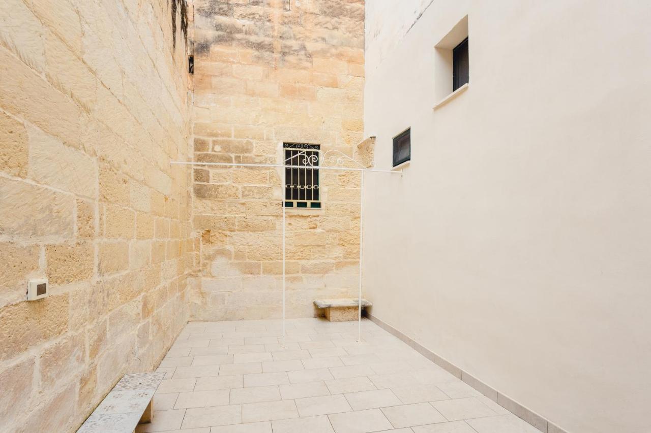 Convivo Apartment Palazzo Galateo Lecce Esterno foto