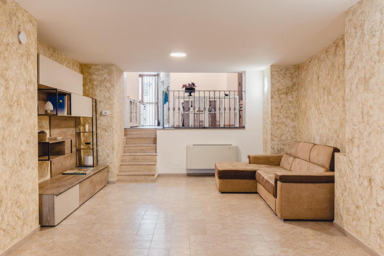 Convivo Apartment Palazzo Galateo Lecce Esterno foto